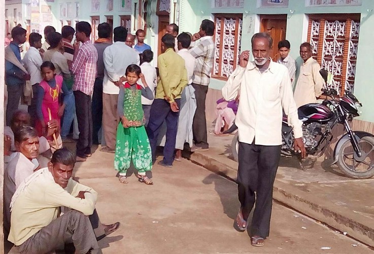 ग्राम प्रधान उम्मीदवार को गोली मारी, हालत&nbsp;गंभीर