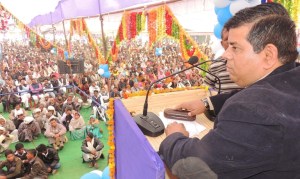 MAYAVATI JI KE JANMDIN PAR BOLTE HUE TILAK AYARVHAAR