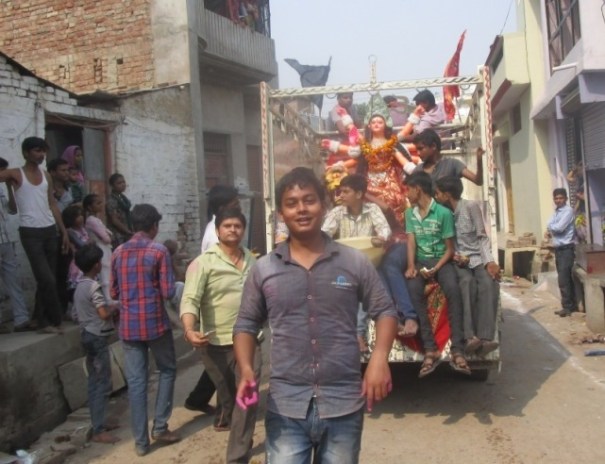 02-devi-pratima-visarjan