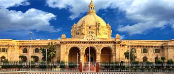 भ्रष्टाचार के लिए सुर्खियों में है यूपी की&nbsp;नौकरशाही