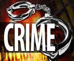 गांव में आवास बना रहा मिस्त्री तीन बच्चों की मां को जेवर सहित लेकर हुआ&nbsp;फरार