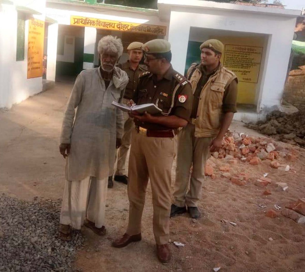 कोतवाल ने मतदान केन्द्रों का जायजा&nbsp;लिया