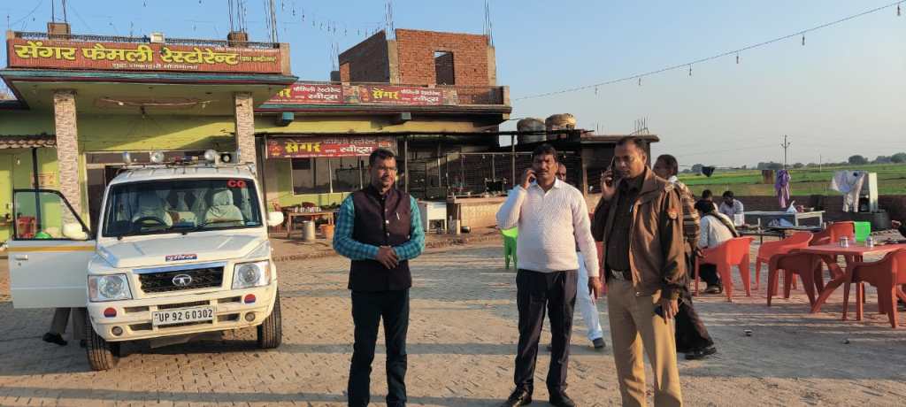 ओवरलोड के लिये ट्रकों की पर्ची काटने वाले ढाबा संचालकों की शामत , प्रशासन ने छापामारी अभियान शुरू कर सीज किये 20&nbsp;ट्रक