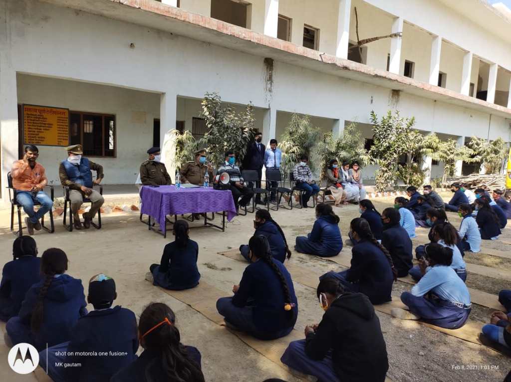 सरस्वती ज्ञान मंदिर इंटर कालेज में हुई यातायात जागरूकता&nbsp;गोष्ठी