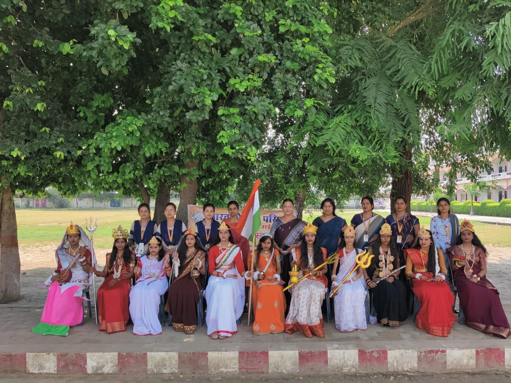 भारत विकास परिषद् की प्रतियोगिता में बच्चों ने अनूठे परिधानों से मन&nbsp;मोहा