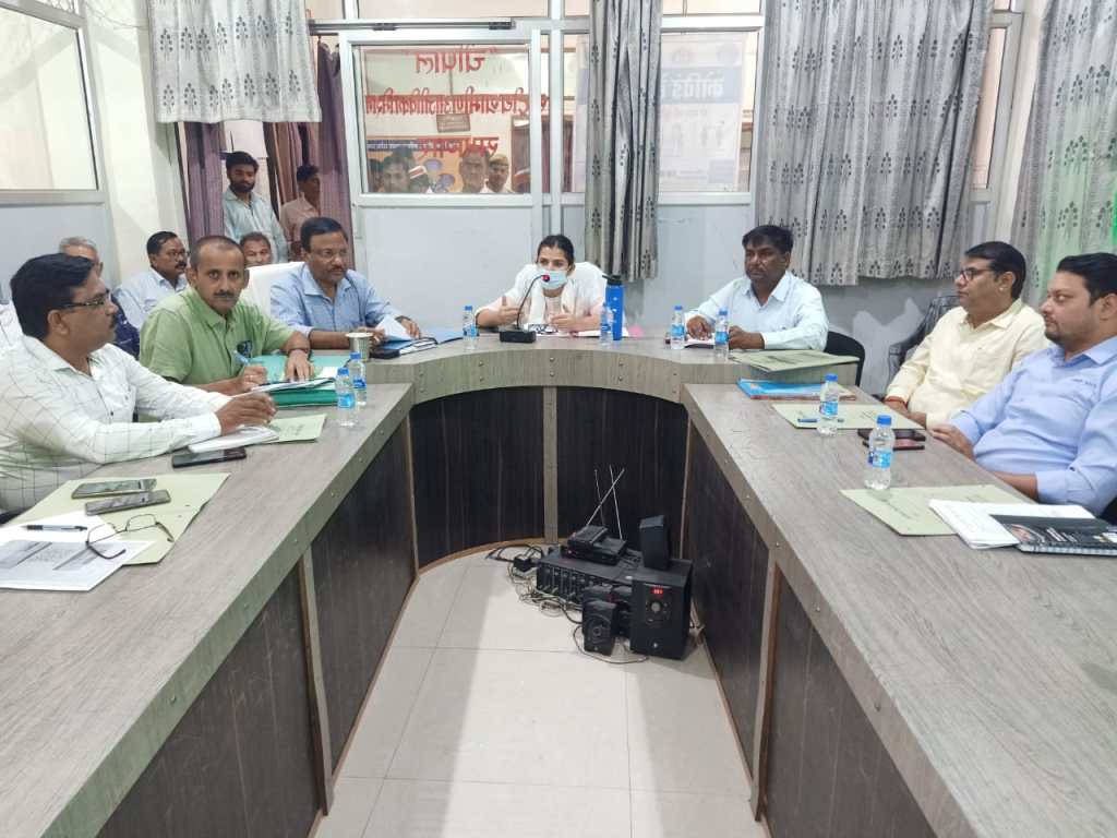 गौसंरक्षण के लिये अब प्रशासन ने श्रद्धालुओं के आगे पसारे हाथ, गायो के प्रति संवेदना का परिचय दे आर्थिक सहयोग में करे&nbsp;योगदान