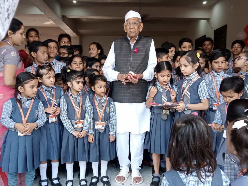 बृज कुंवर देवी एल्ड्रिच पब्लिक स्कूल के बच्चो ने चिल्ड्रन डे के अवसर पर  फन फेयर में उठाया&nbsp;आनंद