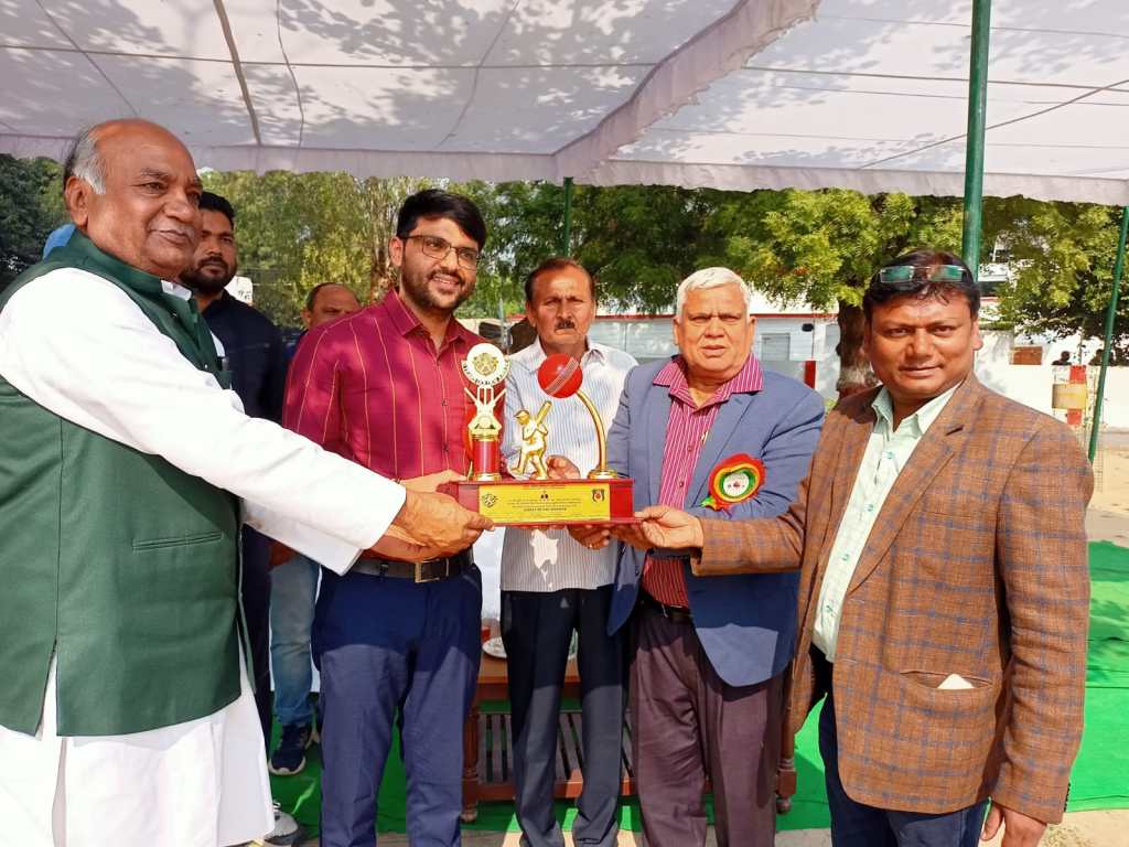 ऑल इंडिया क्रिकेट टूर्नामेंट के दूसरे दिन जालौन से लखनऊ और छत्तीसगढ़ से कानपुर जीता 