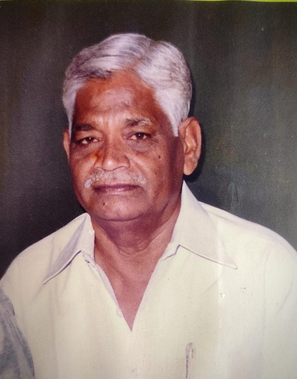 पूर्व पालिका अध्यक्ष विजय चौधरी के पिता प्रेमशंकर चौधरी का दिल का दौरा पडने से 85 वर्ष की उम्र में&nbsp;देहावसान