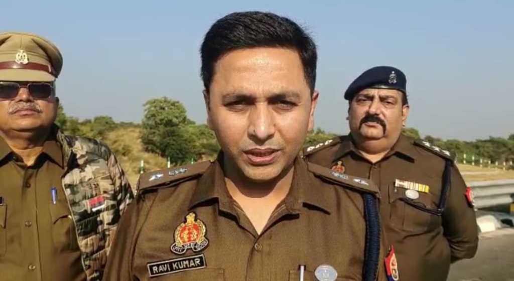 एक्सप्रेस वे पर घायल पडा मिला युवक , पुलिस कर रही&nbsp;छानबीन