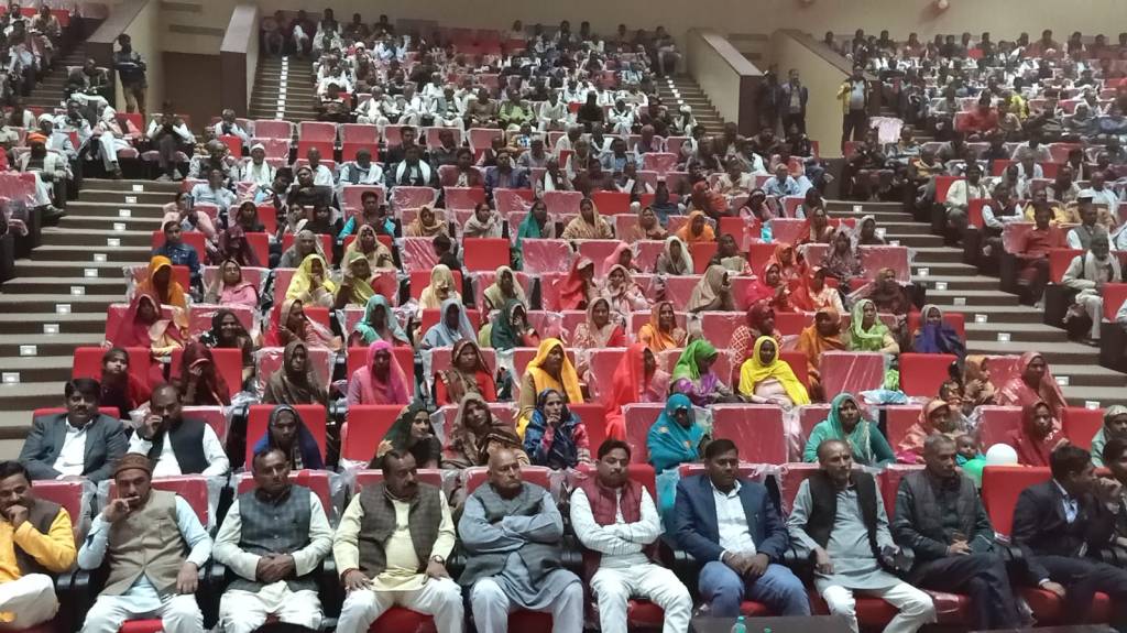 मटर खरीद के लिये किसानों के एफपीओ से मल्टीनेशनल का करार, कृषि मंत्री सूर्य प्रताप शाही स्वयं बने इसके&nbsp;साक्षी