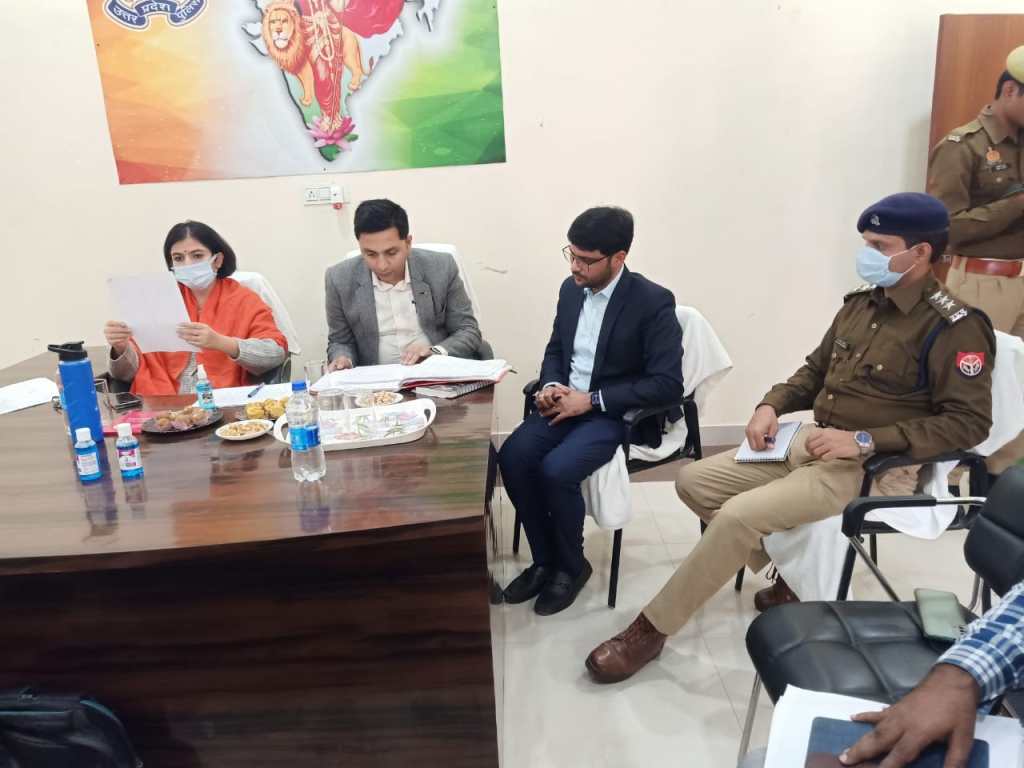 फरियादियों के प्रति संवेदनशील डीएम, शिकायती फोरम में नहीं होने देगीं&nbsp;फर्जीवाडा