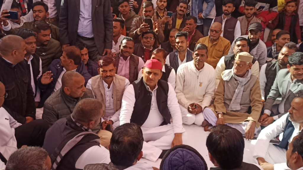 हाईकोर्ट के फैसले से अखिलेश को मिला बडा मुददा, सपा आरक्षण बचाने के लिये लडेगी बडी&nbsp;लडाई