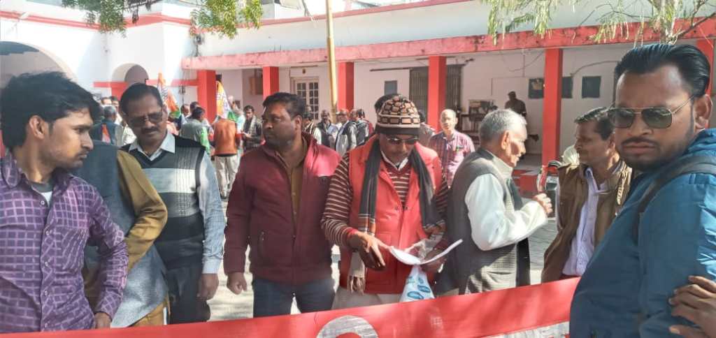 सीपीआई ने की राज्यपाल पद समाप्त करने की&nbsp;मांग