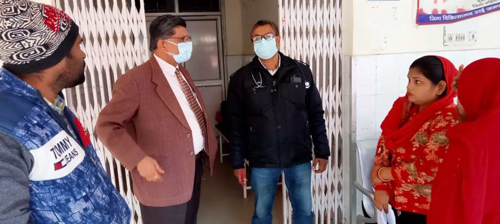 सी एम ओ के औचक निरीक्षण से महिला अस्पताल में सामने आया अव्यवस्थाओं का&nbsp;नजारा