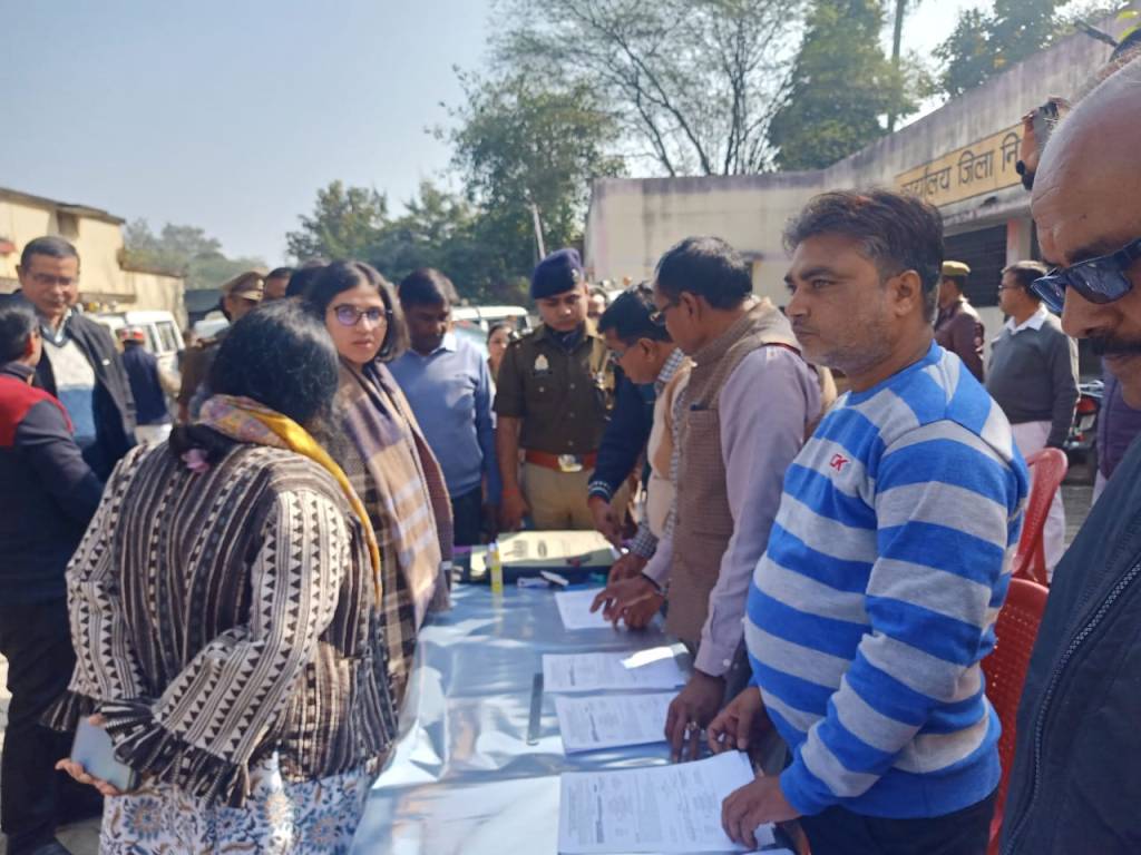 शिक्षक एमएलसी के चुनाव की सभी तैयारियंा पूरी, सुबह 8 बजे से शाम 4 बजे तक होगा&nbsp;मतदान