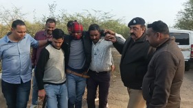 पुलिस के रौद्र रूप कांपे बदमाश, डकोर थाना क्षेत्र में 25 हजार के इनामी गैंगस्टर को दुस्साहस दिखाने पर पैर में मारी&nbsp;गोली