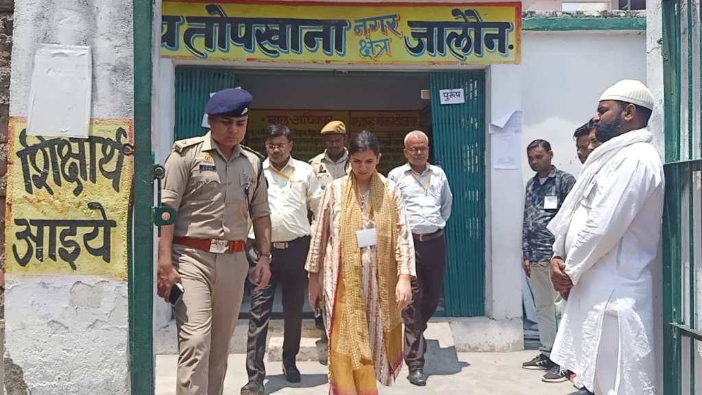 सुहावने मौसम के बावजूद मतदाताओं में दिखी बेरूखी, फीका मतदान प्रतिशत प्रशासन और प्रभारी मंत्री की क्षमताओं पर लगा गया&nbsp;प्रश्नचिन्ह