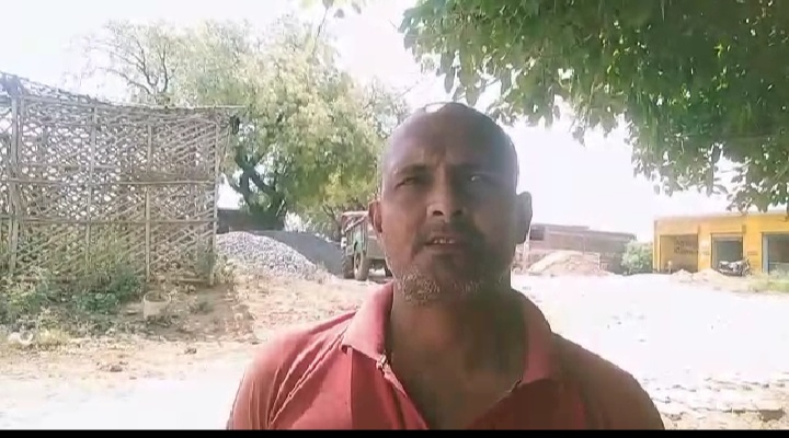 वृद्धा पेंशन धारकों को मृत घोषित करने वाले सचिव का एक और कारनामा आया&nbsp;सामने!