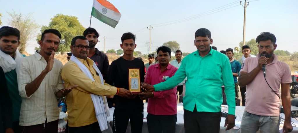 पंचनद क्रिकेट चैंपियनशिप के चौथे दिन रोमांचक मुकाबले में कर्तलापुर की&nbsp;जीत