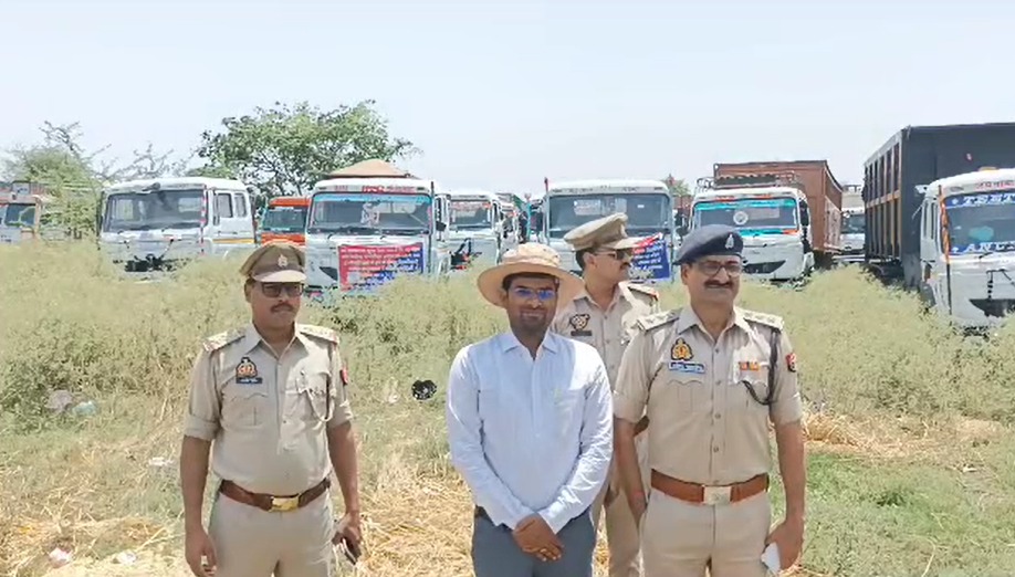 माधौगढ क्षेत्र में बालू माफियाओं पर टूटा पुलिस का कहर, दो करोड के वाहन&nbsp;कुर्क