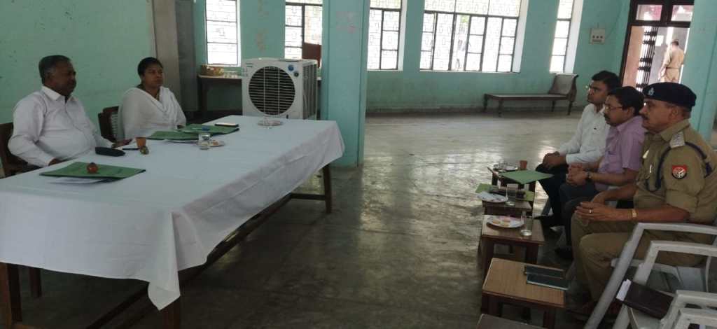 राष्ट्रीय लोक अदालत की सफलता के लिए नोडल न्यायाधीश ने ली थाना प्रभारियों की&nbsp;क्लास