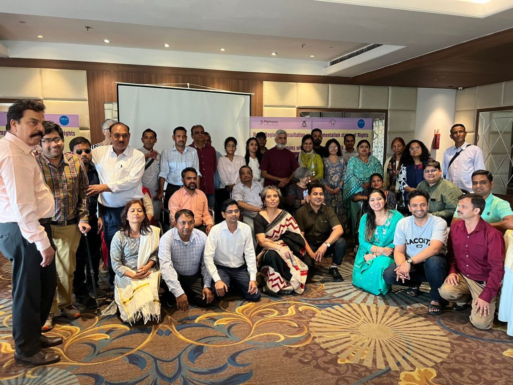 विकलांगों के लिए बनाए गए क़ानून क्यों साबित हो रहे हैं कागजी ? अपने ढंग की अनूठी कार्यशाला में समाज की मुख्य धारा में विकलांगों को भी पूरी मजबूती से स्थापित करने का&nbsp;संकल्प