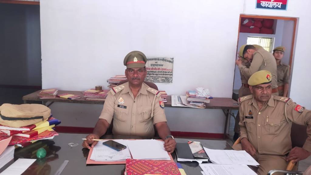 कार्यभार ग्रहण करते ही नये प्रभारी निरीक्षक ने दिखाये&nbsp;तेवर