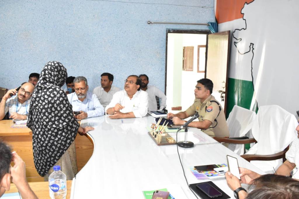 एसपी की अध्यक्षता में हुआ सम्पूर्ण समाधान&nbsp;दिवस