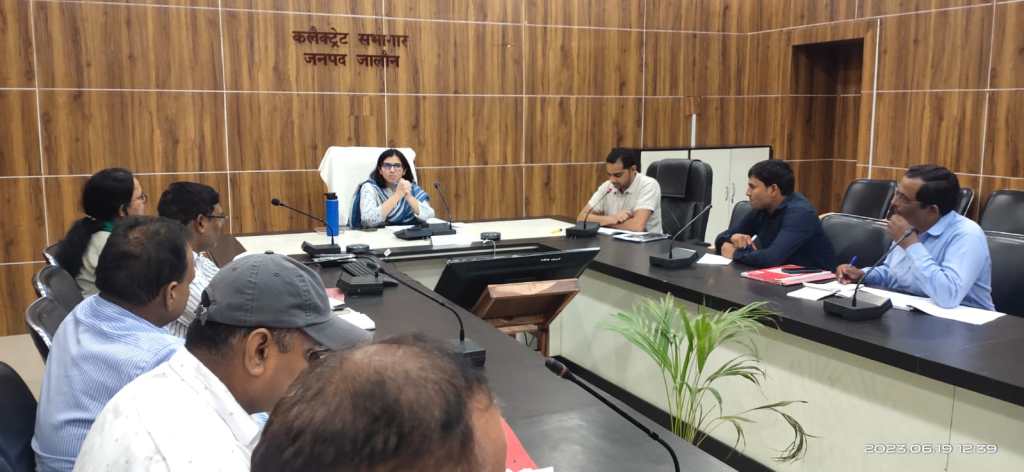 कालपी ईओ पर होगा एक्शन, कोंच ईओ का वेतन&nbsp;रोका