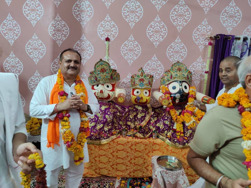 सत्यशील भवन में पूरे दिन विराजे रहे जगन्नाथ&nbsp;भगवान्