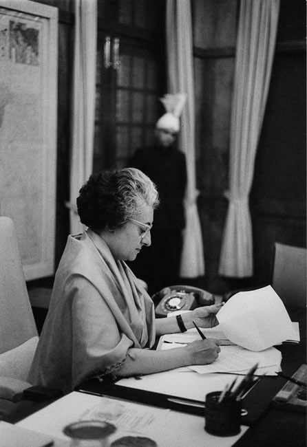 कभी भली सी क्यों लगती है&nbsp;इमरजेंसी