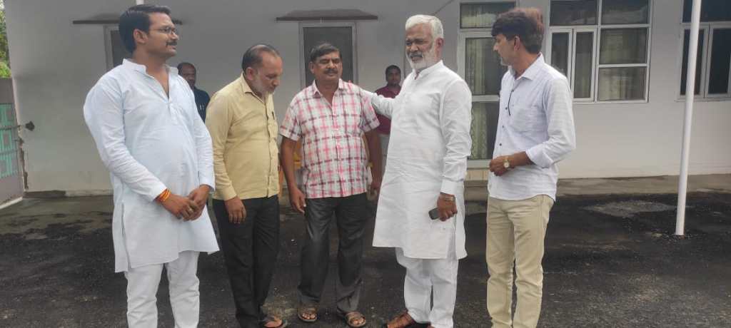 सलीम अंसारी ने जल शक्ति मंत्री से की सौजन्य&nbsp;भेंट