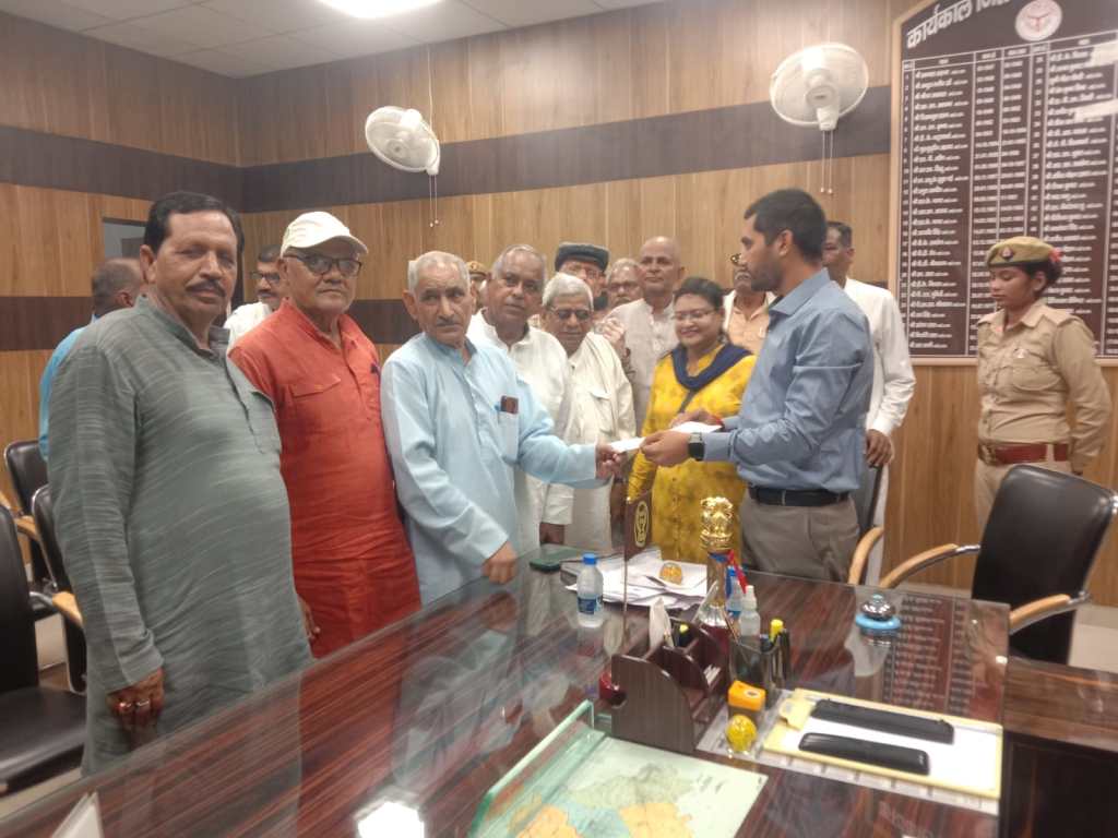 चन्द्रशेखर पर हमले से बिफरे जन संघर्ष मोर्चा नेताओं ने राज्यपाल को ज्ञापन भेज की सीबीआई जांच की&nbsp;मांग