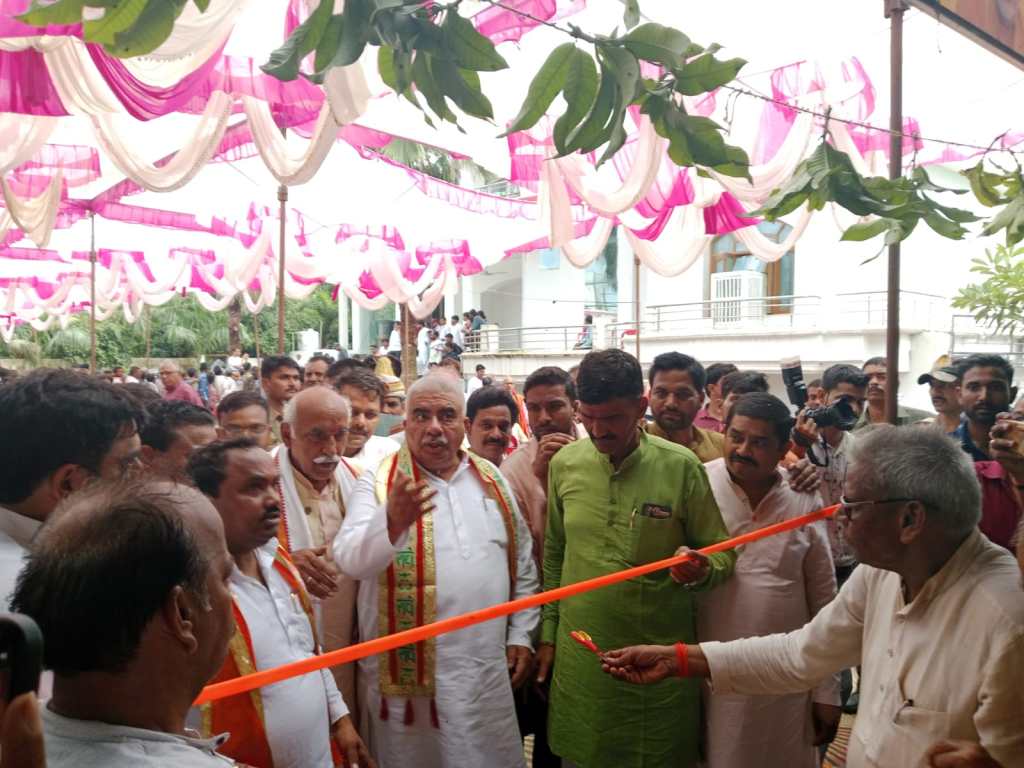 अपना रसोई को एक वर्ष पूरा, सैकड़ों गणमान्यों ने रसोई का भोजन करके स्वयं को किया कृतार्थ