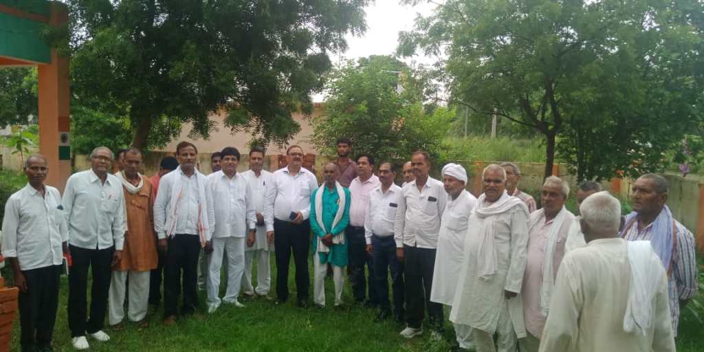 कठैरिया समाज की बैठक में शिक्षा के लिये जागरूकता पर बल