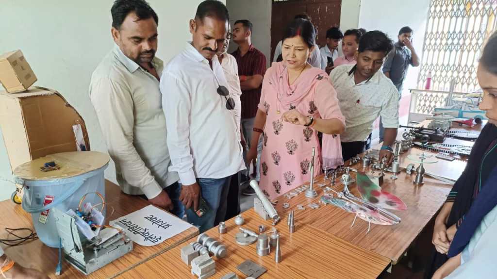  वर्तमान में बिना तकनीकी कौशल के गुजारा नहीं संभव, आईटीआई में मनाया गया विश्व कौशल&nbsp;दिवस