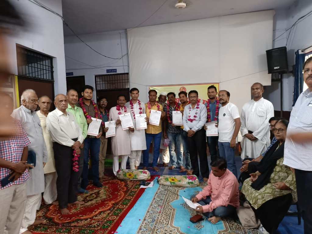 मान भी जाइये खुदा के लिये, हम हैं तैयार हर सजा के&nbsp;लिये