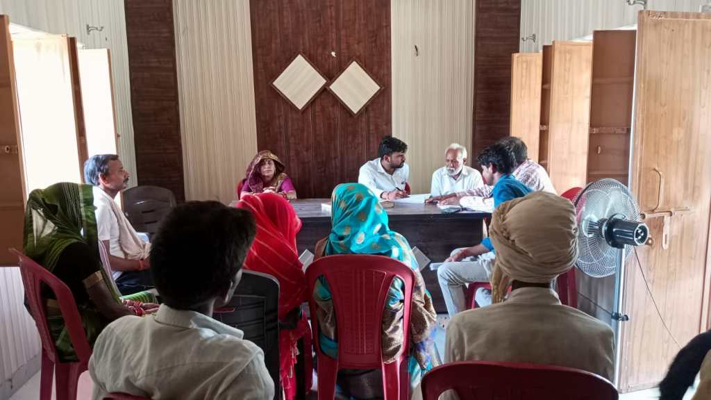 घपलेबाज रोजगार सेवक को बचाने के पक्ष में आया ग्राम पंचायत की खुली बैठक का&nbsp;फैसला