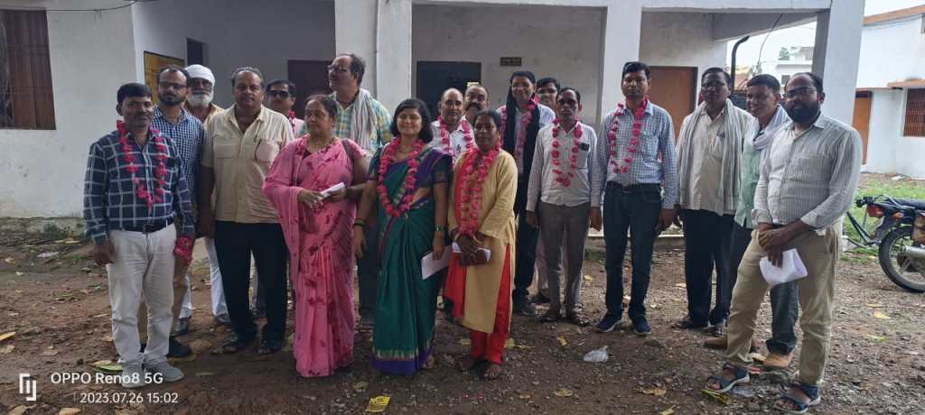 नगर इकाई कोंच का निर्वाचन सम्पन्न  राघवेन्द्र शर्मा नगर अध्यक्ष विनय बाथम नगर महामंत्री के पद पर&nbsp;निर्वाचित