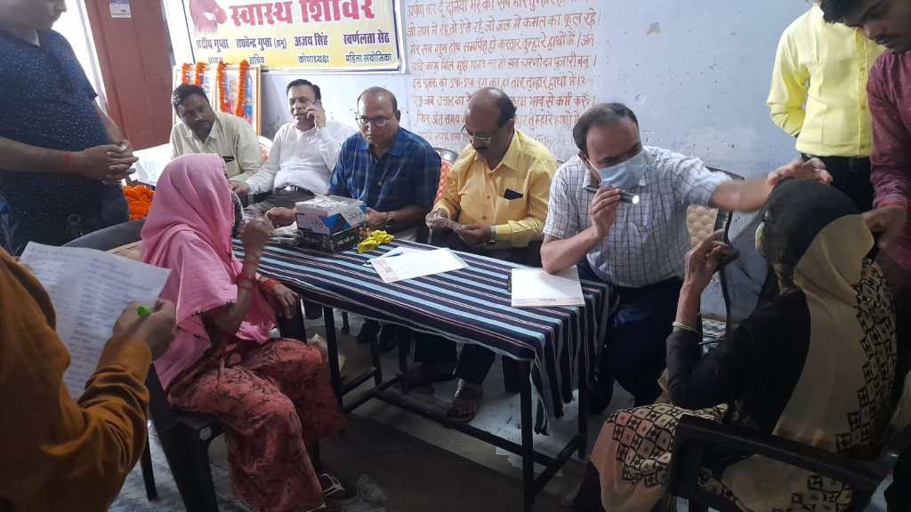 भारत विकास परिषद के तत्वावधान में वृद्धाश्रम में नेत्र परीक्षण शिविर का&nbsp;आयोजन