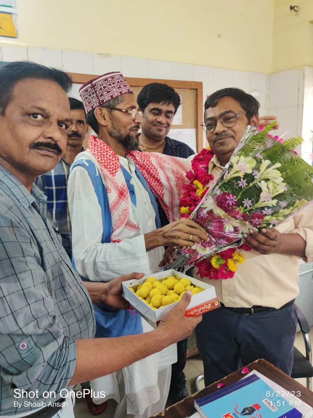 बालरोग विशेषज्ञ डा. अग्रवाल पीजी कोर्स करने के बाद वापस लौटे, समाजसेवियों ने किया&nbsp;स्वागत
