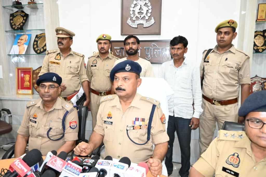 बाइक और मोबाइल ताड़ने वाले शातिर पुलिस ने&nbsp;दबोचे