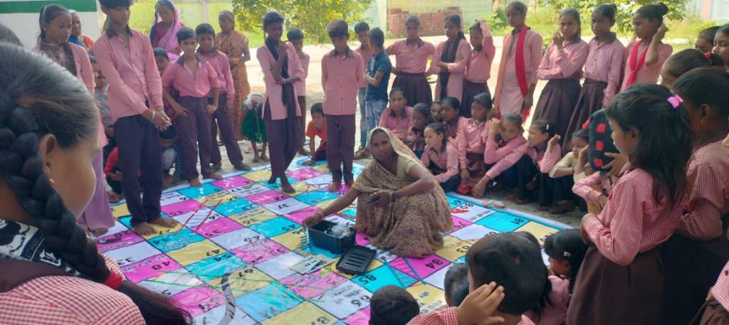 जल शाला में पानी की स्वच्छता और संरक्षण के तरीके&nbsp;सिखाये