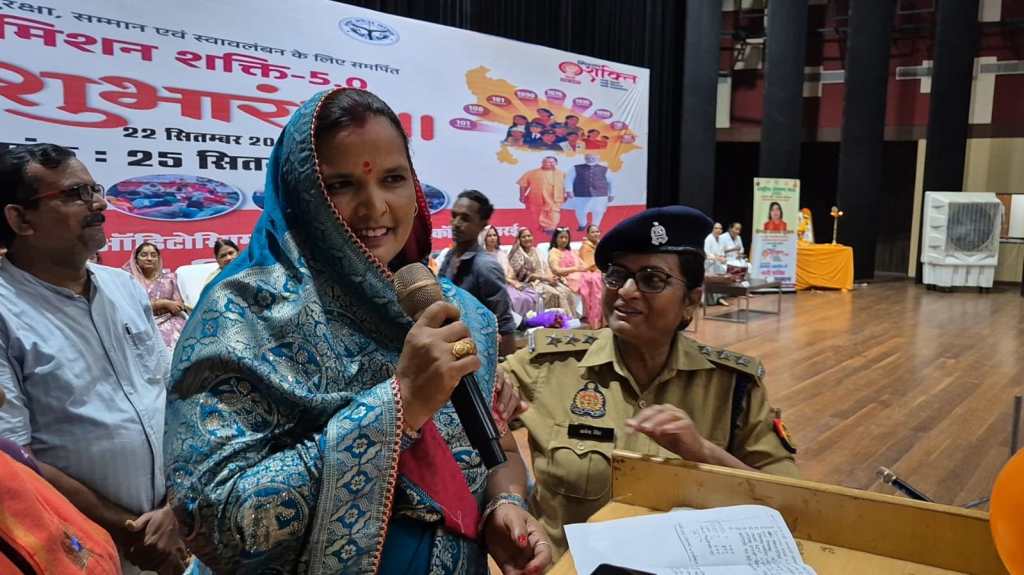 एक दिन की जिलाधिकारी बबली के तेवरों से दंग रह गये&nbsp;अधिकारी