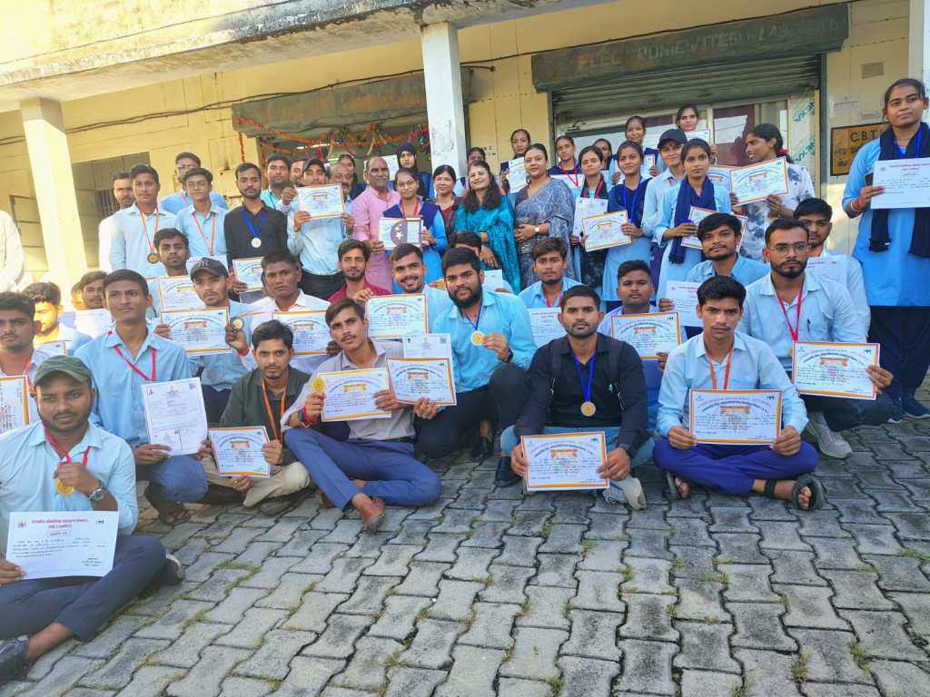 आईटीआई में कौशल दीक्षांत समारोह: विधायक ने किया मेधावी प्रशिक्षार्थियों का&nbsp;सम्मान