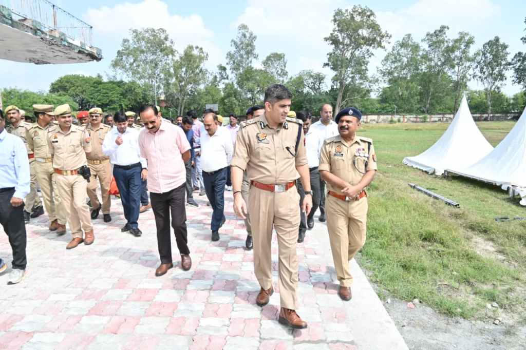 कमिश्नर और आईजी ने भी लिया जायजा