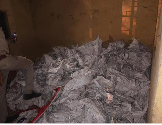 पिरौना में नकली खाद के गोदाम पर&nbsp;छापा