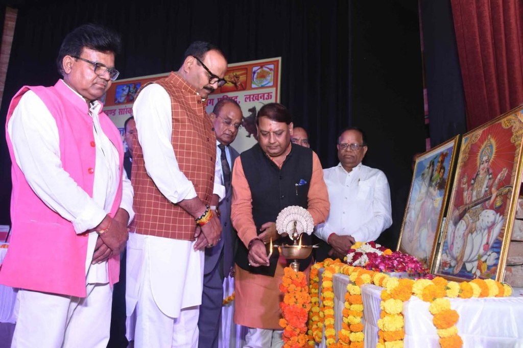 डॉ. पवन पुत्र बादल की उपलब्धि पर लखनऊ से गूंजा बुंदेलखंड का&nbsp;गर्व