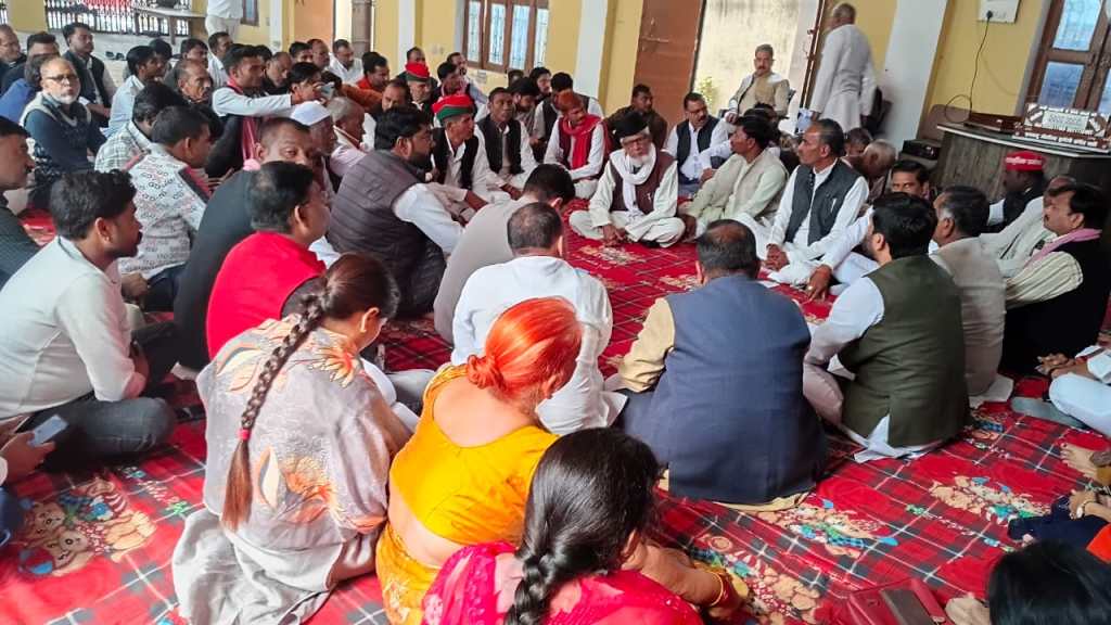 सपा की मासिक बैठक में जिलाध्यक्ष दीपराज गुर्जर का सख्त निर्देश – SIR फार्म में एक भी गलती&nbsp;नहीं